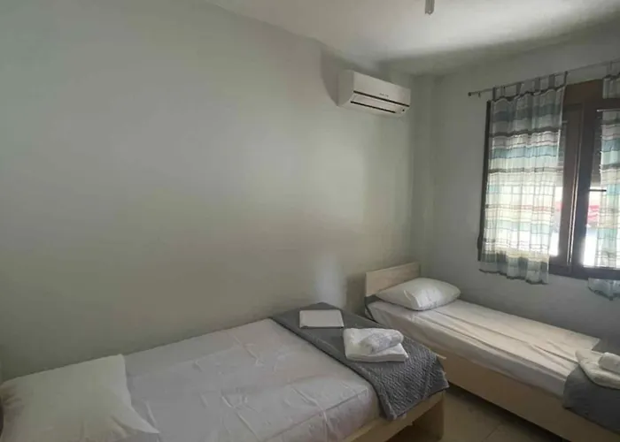 Gethea House Case de vacanță